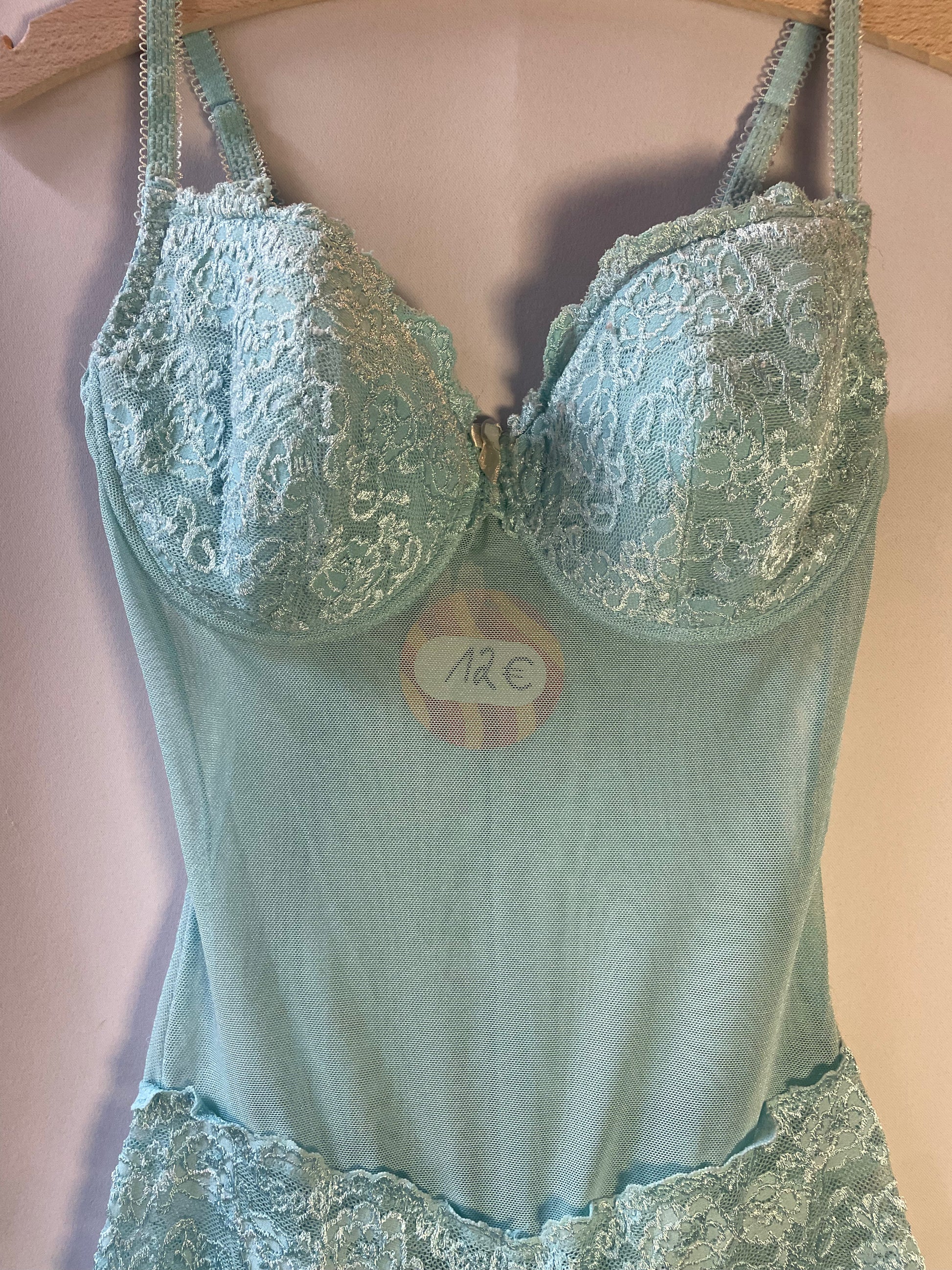 Body vert M