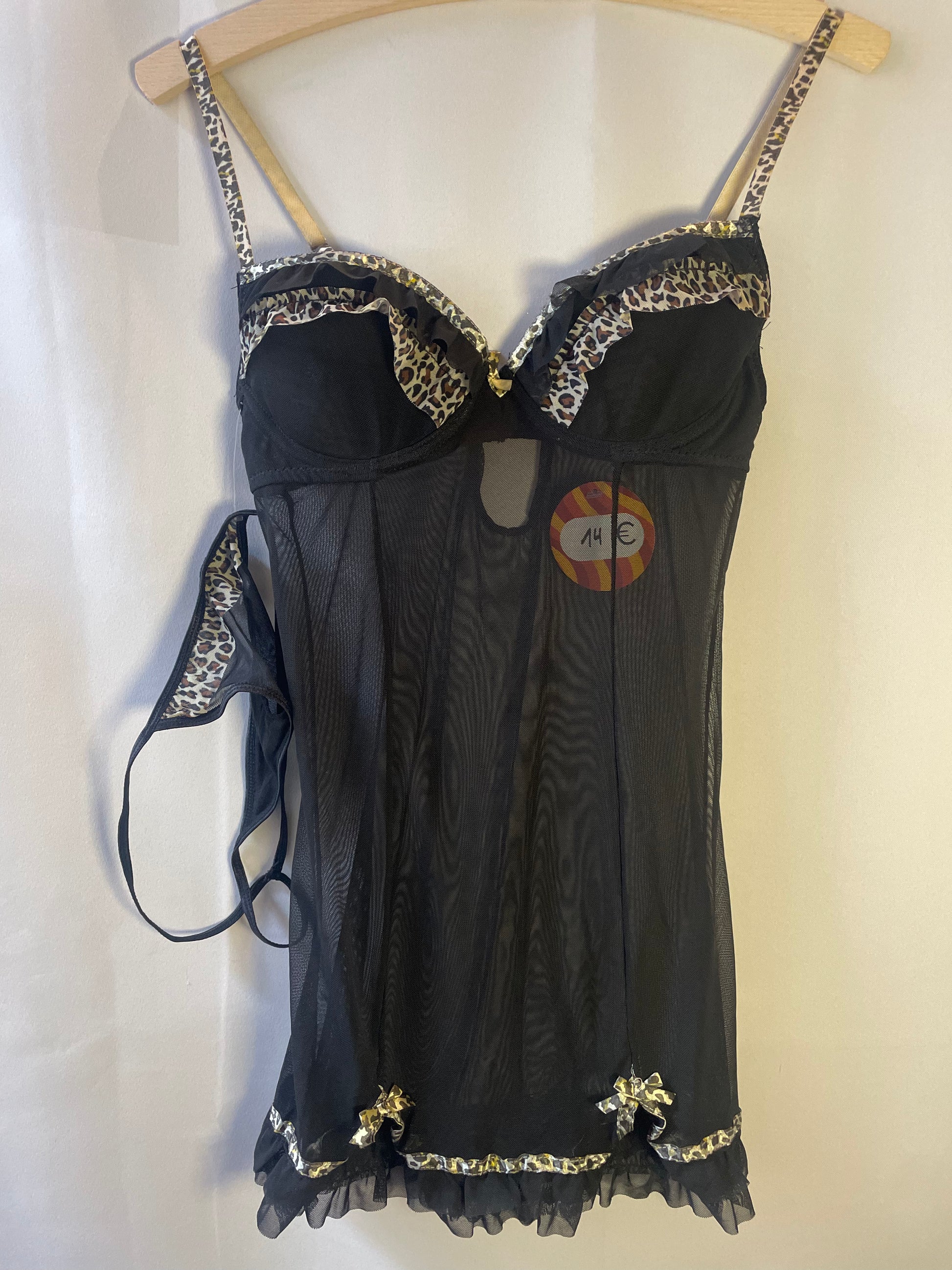 Nuisette léopard avec string M