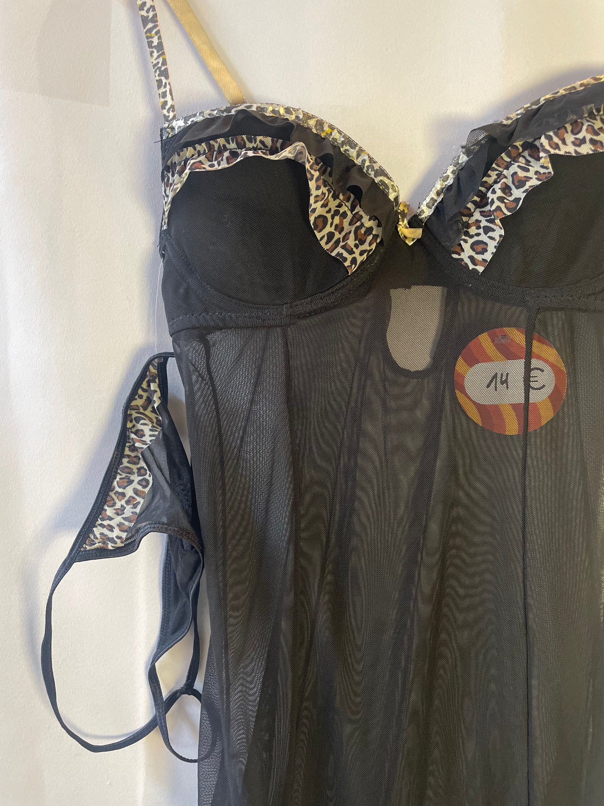 Nuisette léopard avec string M