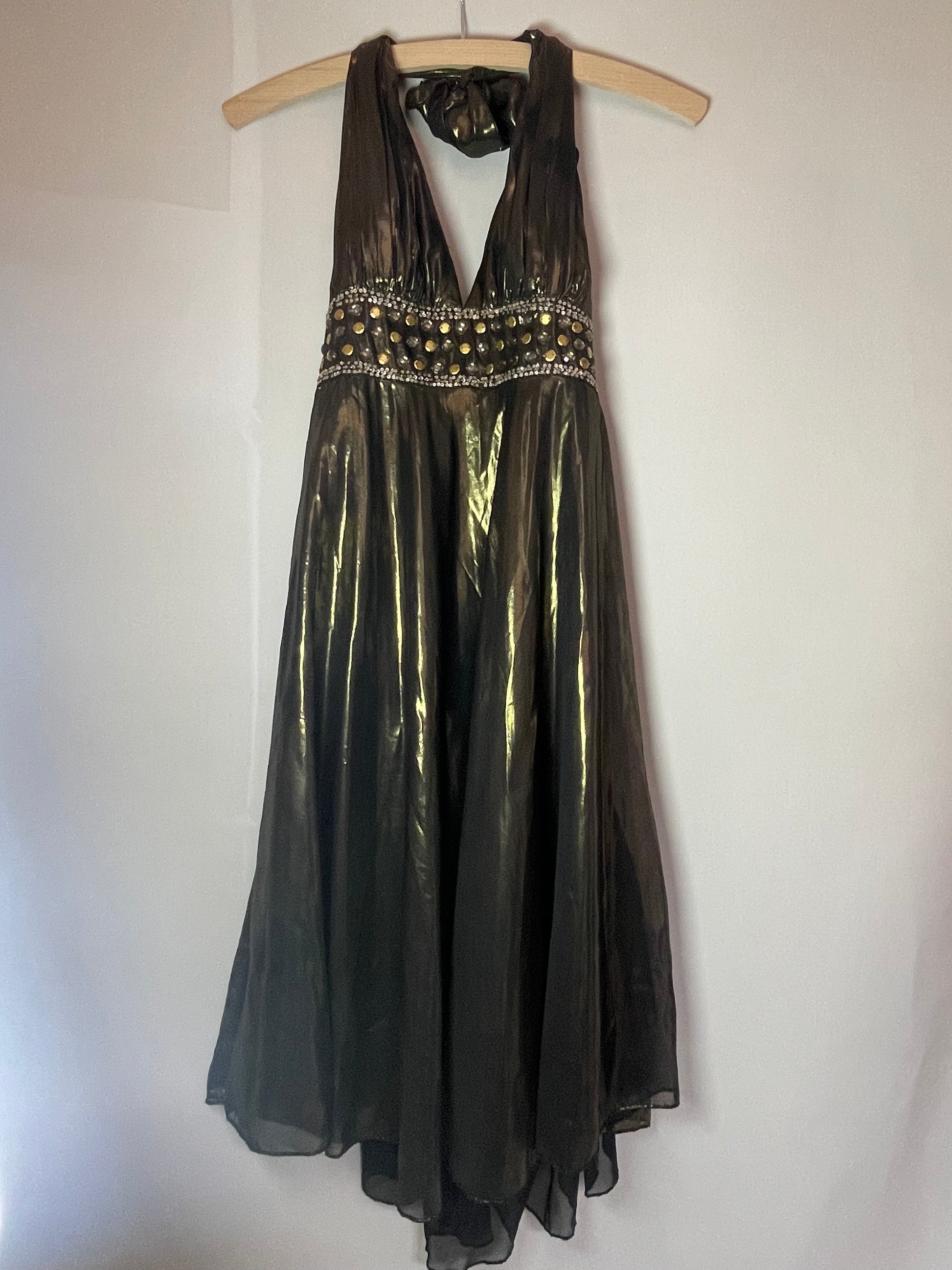 Robe dorée dos nus S