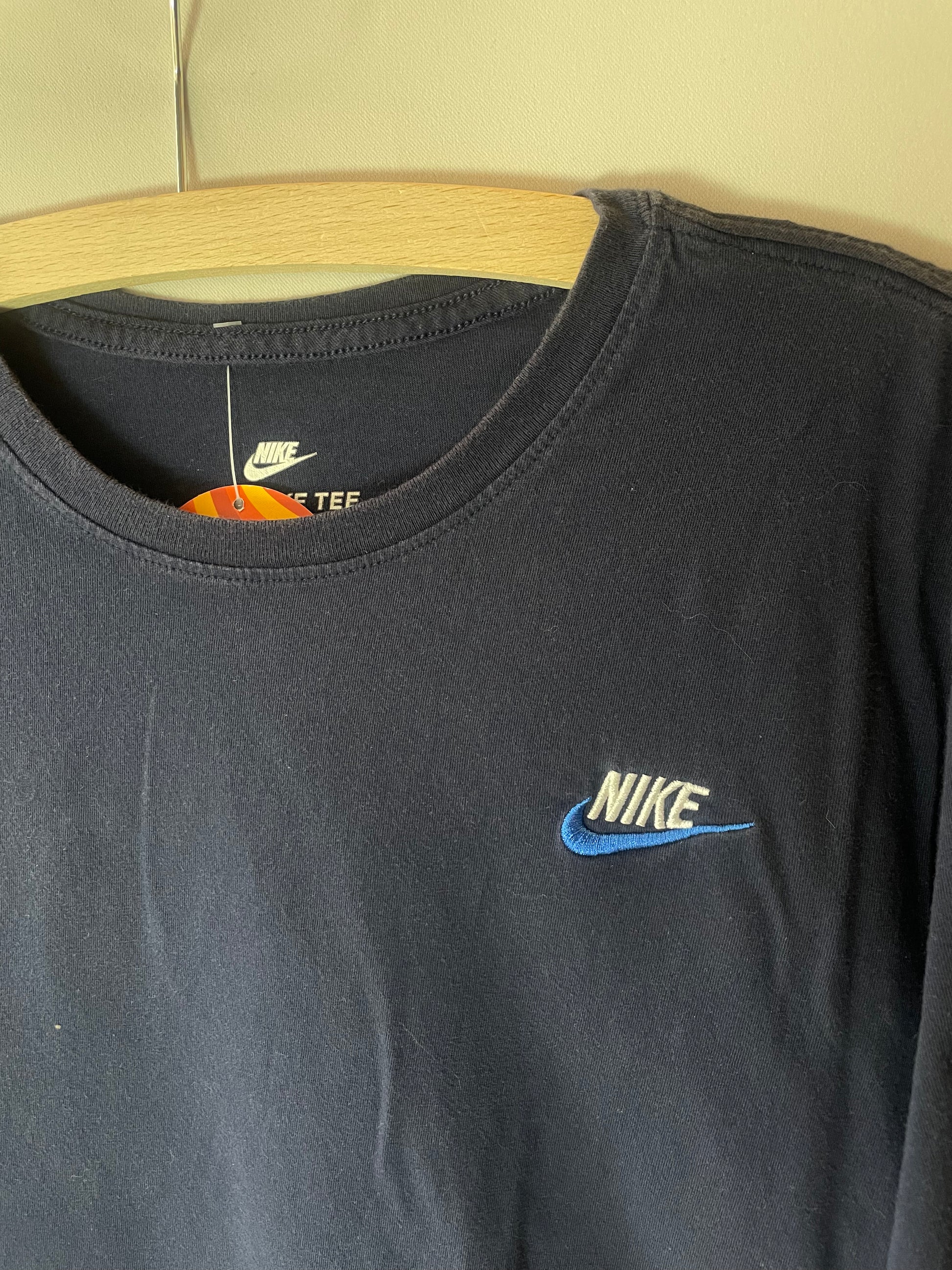 T-shirt brodé Nike L