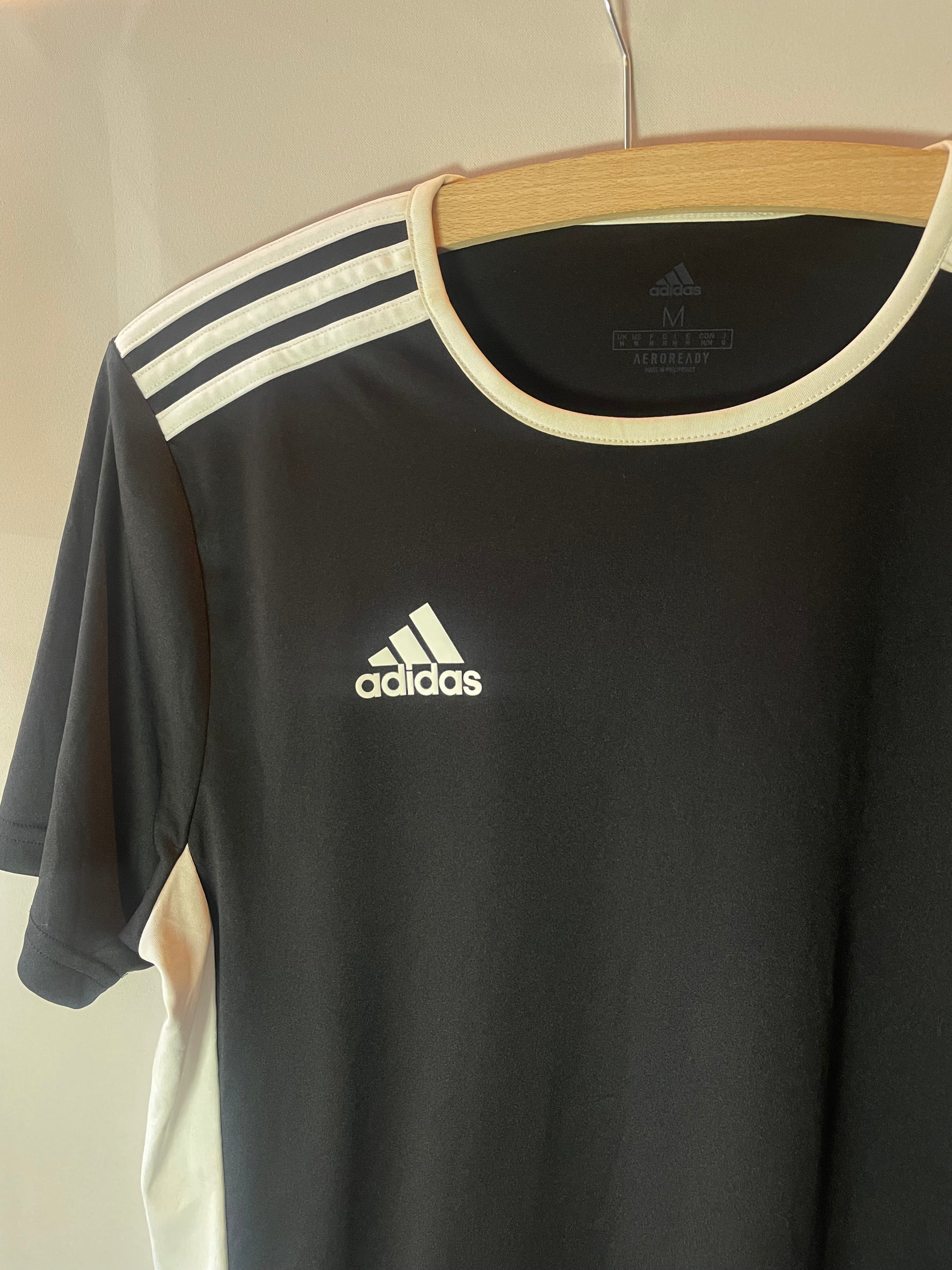 T-shirt Adidas noir M