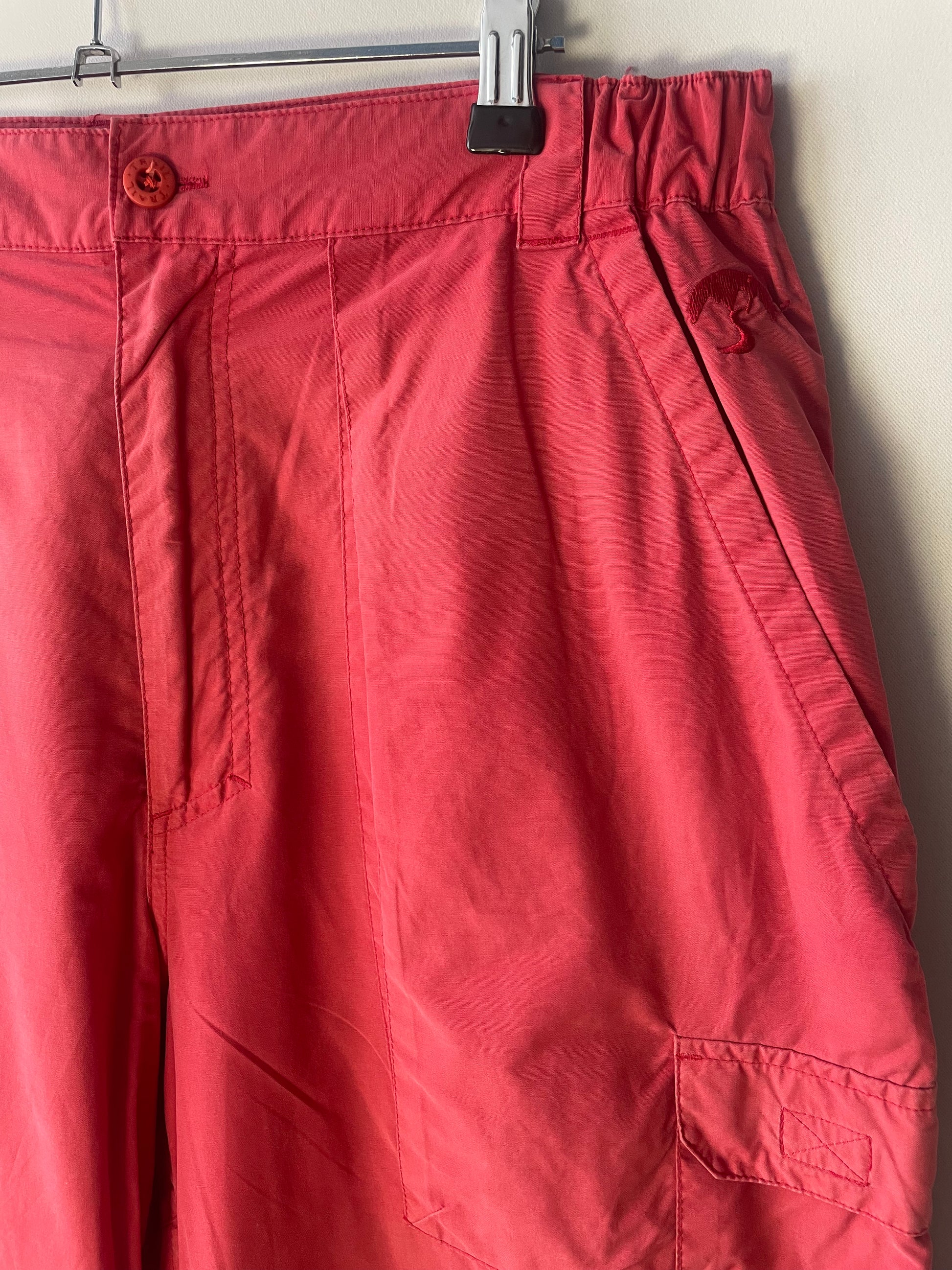 Cargo clair rouge M