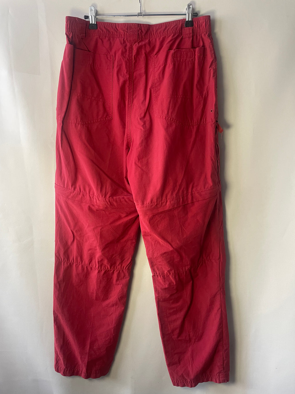 Cargo rouge M